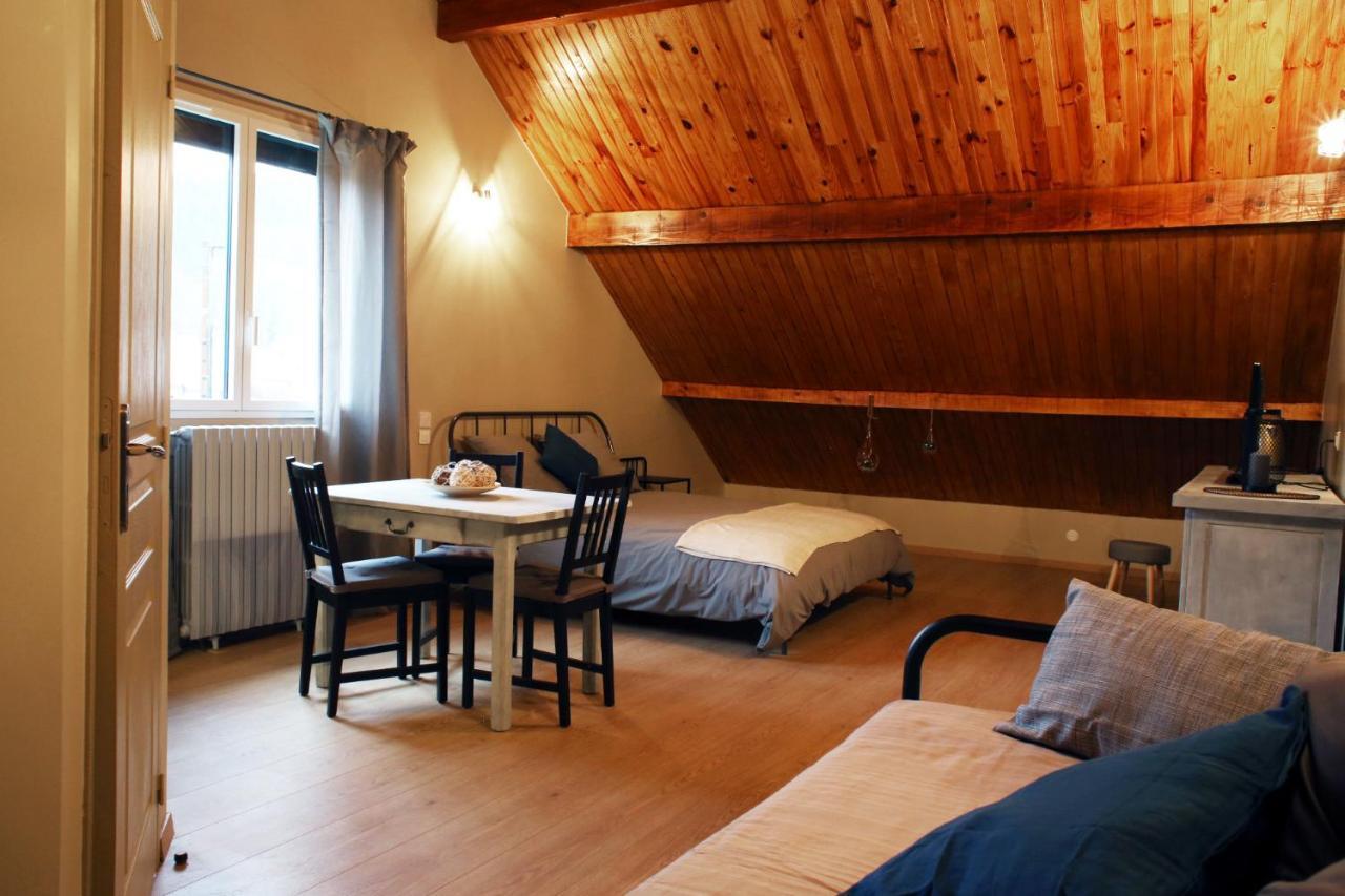 Chambre D'Hotes Des Poisets Crotenay 外观 照片
